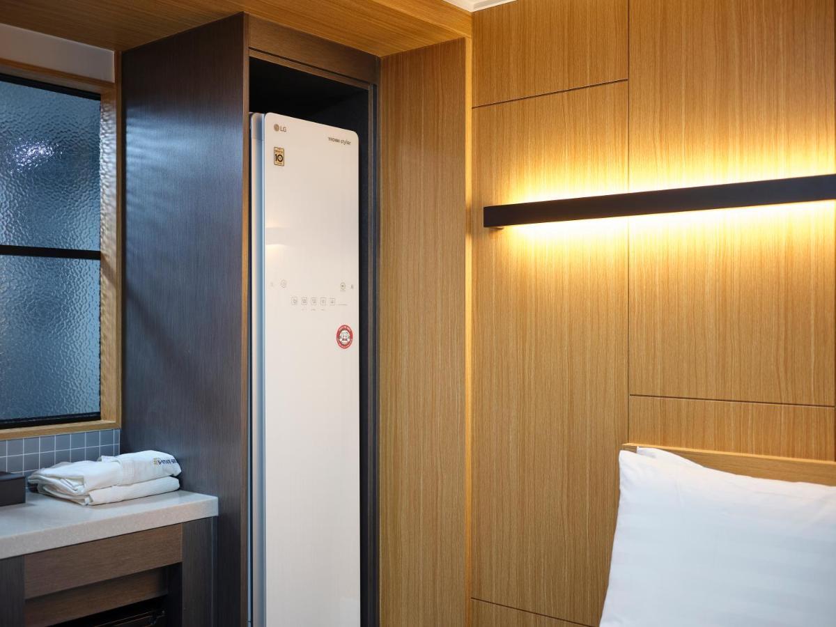 S Stay Hotel Suwon Exterior photo